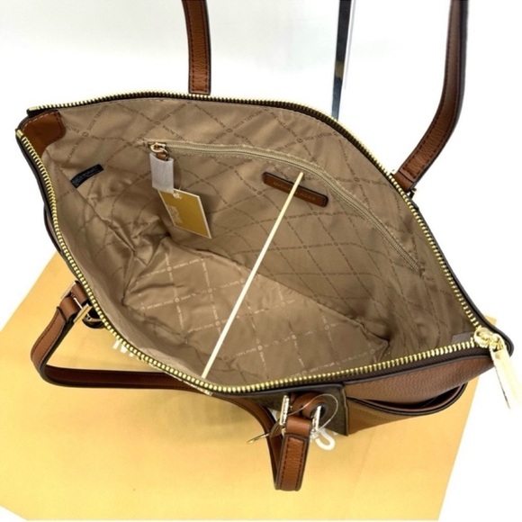 Michael Kors Large Charlotte Tote Bag & Continental Wallet Luggage Brown - Picture 7 of 13